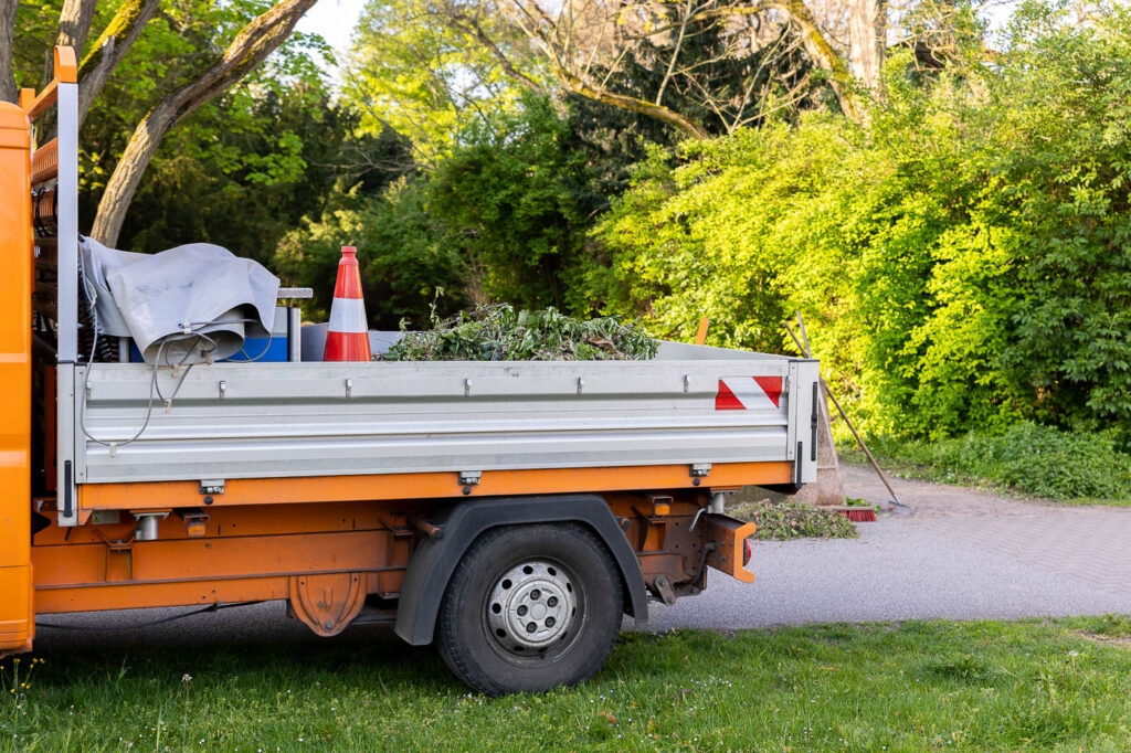 Spring Trimming Essentials For Landscapers